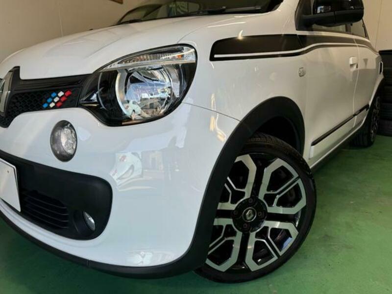 TWINGO
