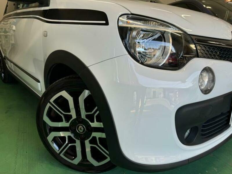 TWINGO