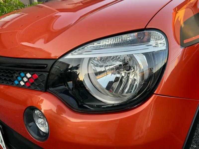 TWINGO
