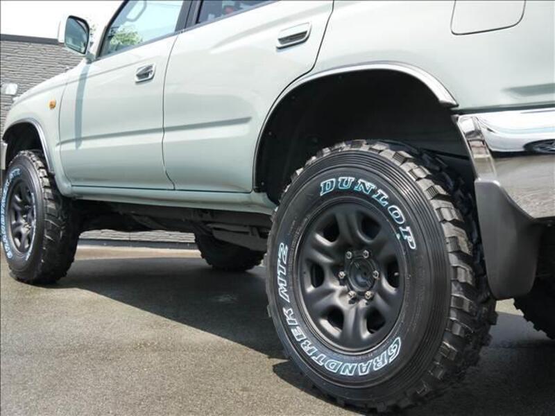 HILUX SURF