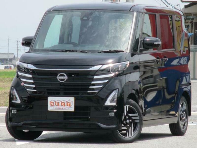 NISSAN ROOX
