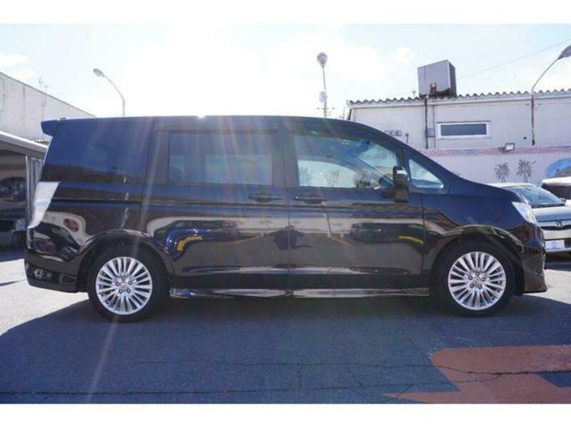 STEPWAGON SPADA