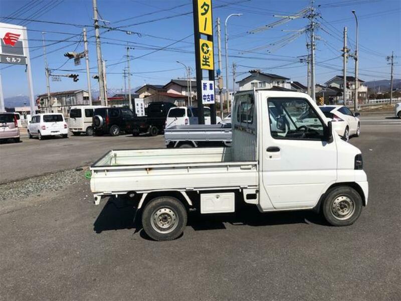 CLIPPER TRUCK