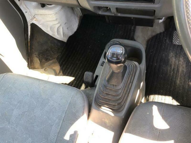 CLIPPER TRUCK