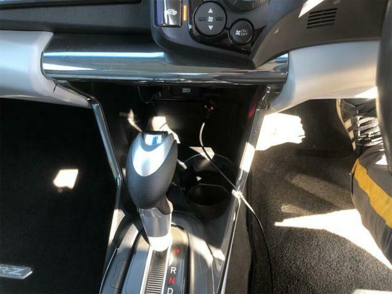 CR-Z