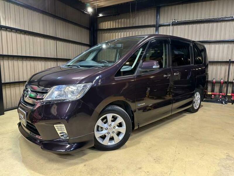 NISSAN SERENA