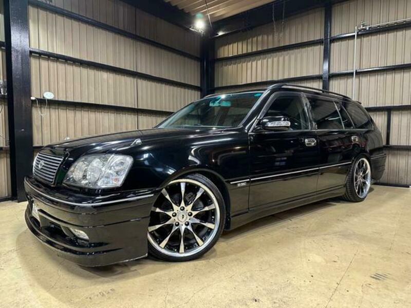 TOYOTA CROWN ESTATE