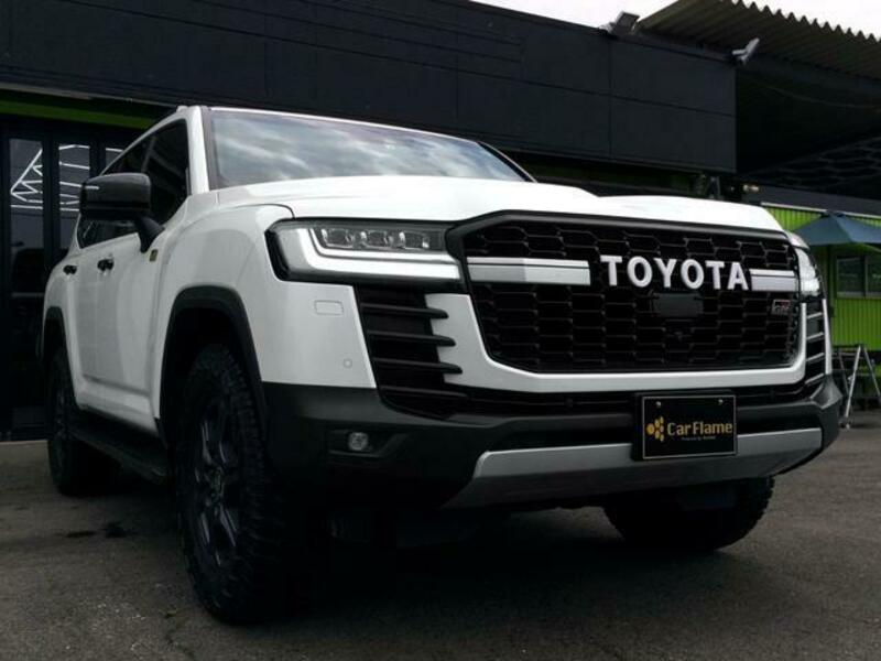 LAND CRUISER