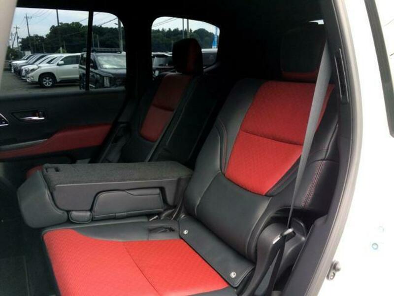 LAND CRUISER