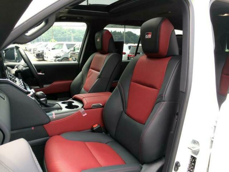 LAND CRUISER