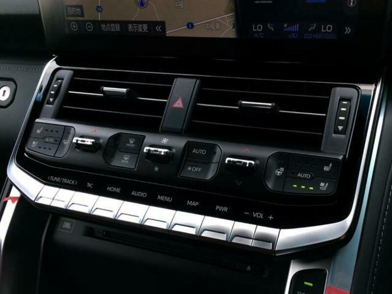 LAND CRUISER