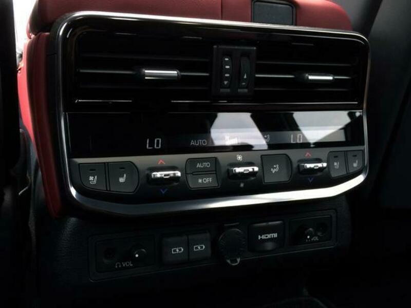LAND CRUISER