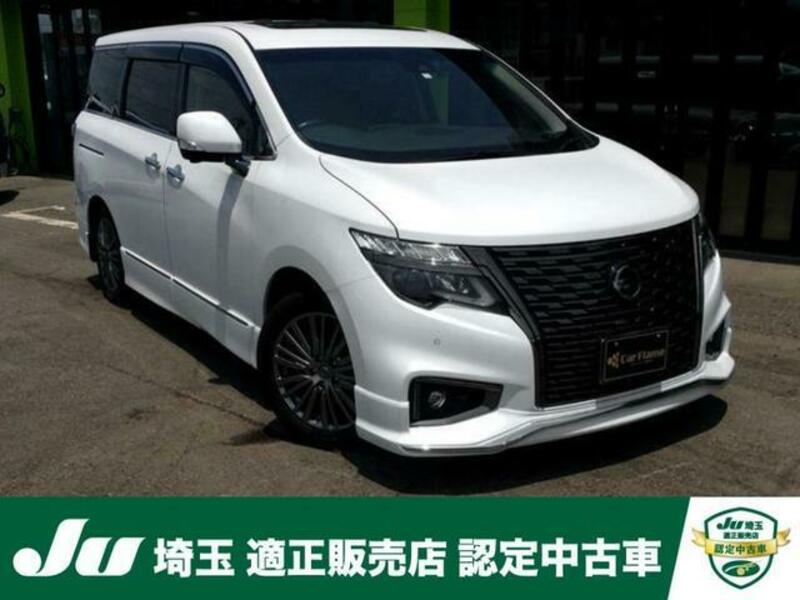 NISSAN ELGRAND