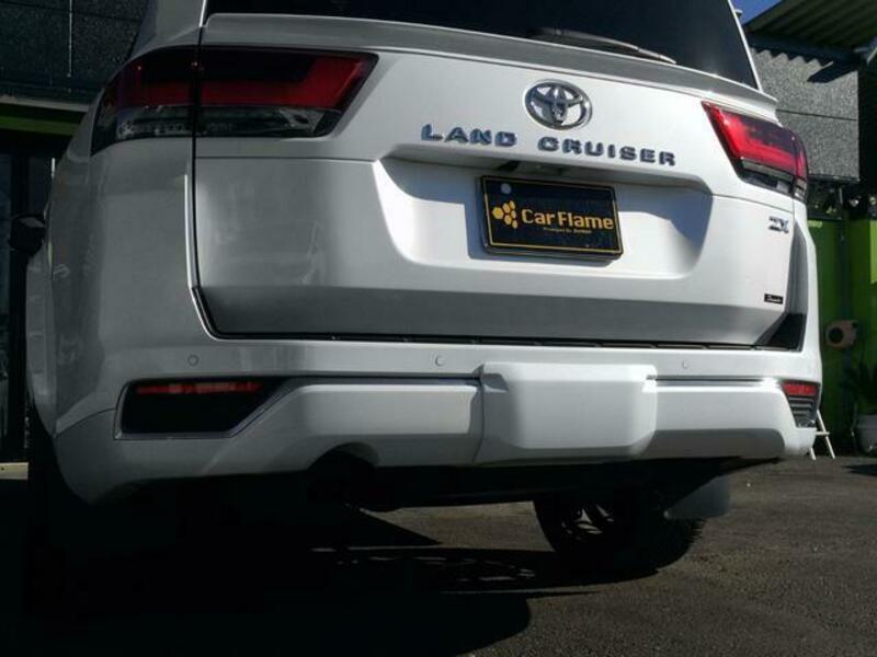 LAND CRUISER