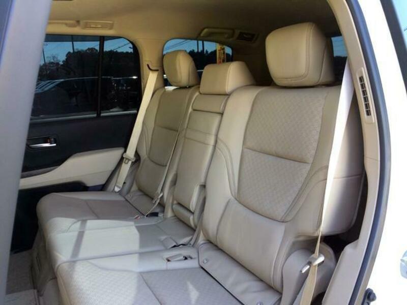 LAND CRUISER