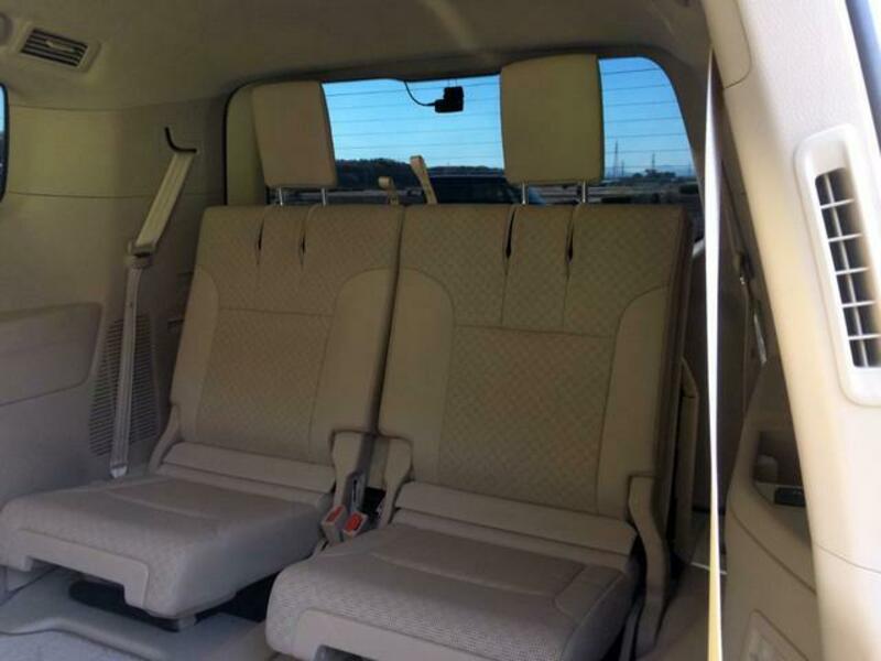 LAND CRUISER