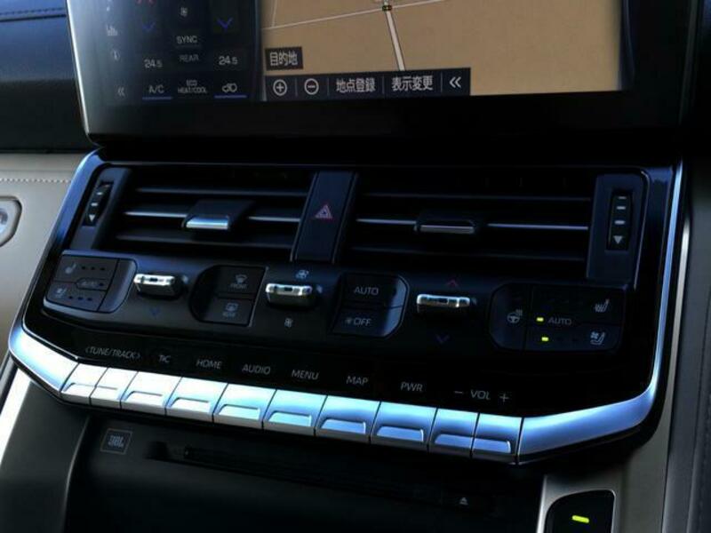 LAND CRUISER