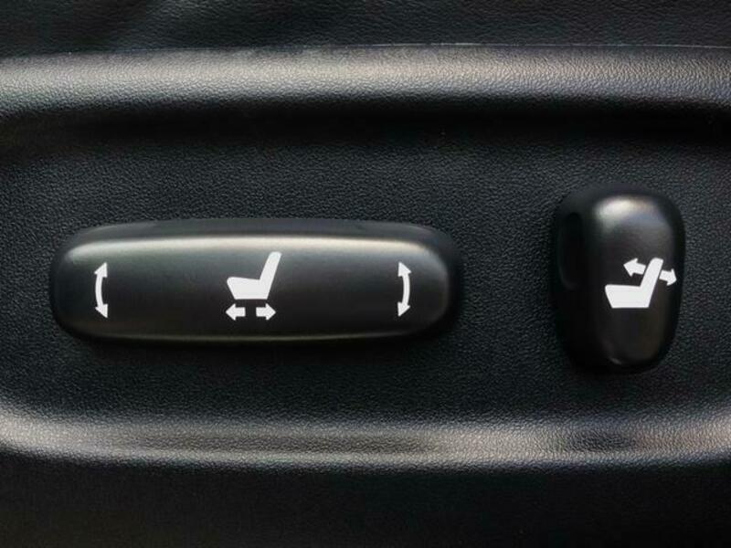 LAND CRUISER