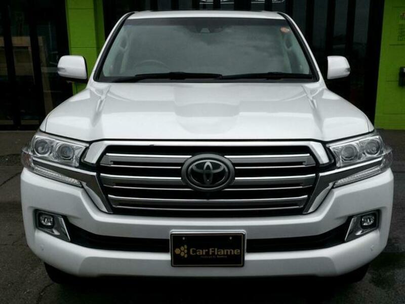 LAND CRUISER