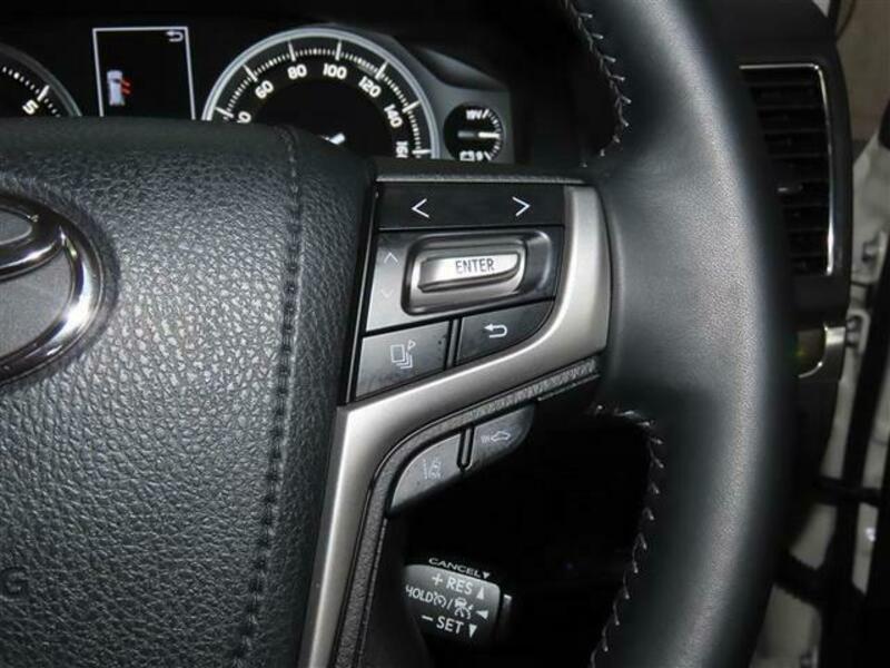 LAND CRUISER