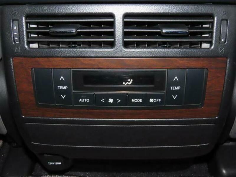 LAND CRUISER
