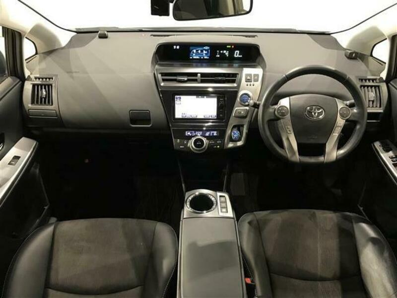 PRIUS ALPHA