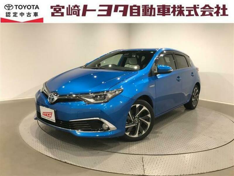 TOYOTA AURIS