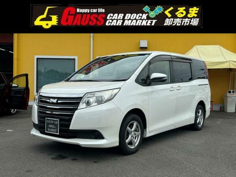 TOYOTA NOAH