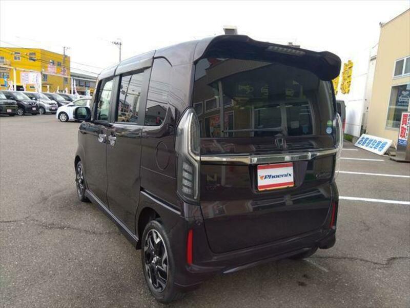 N BOX CUSTOM