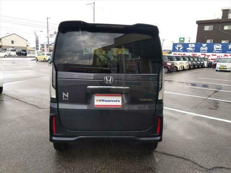 N BOX CUSTOM
