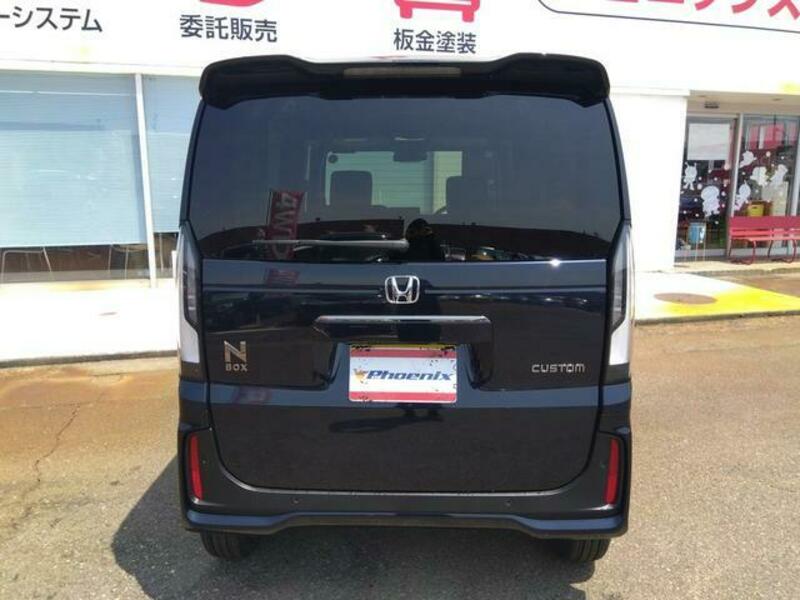 N BOX CUSTOM