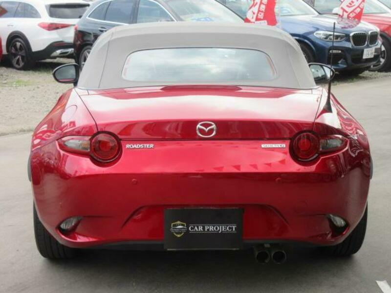 ROADSTER