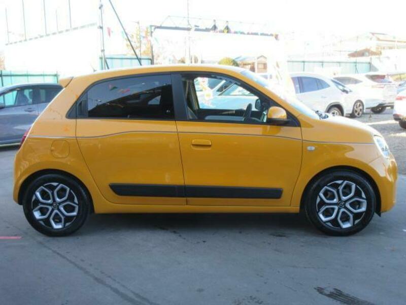 TWINGO