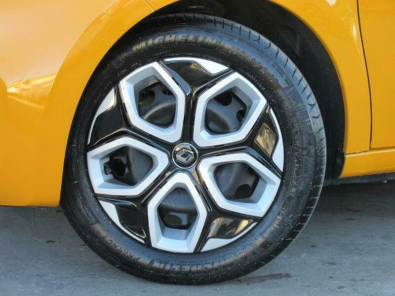 TWINGO