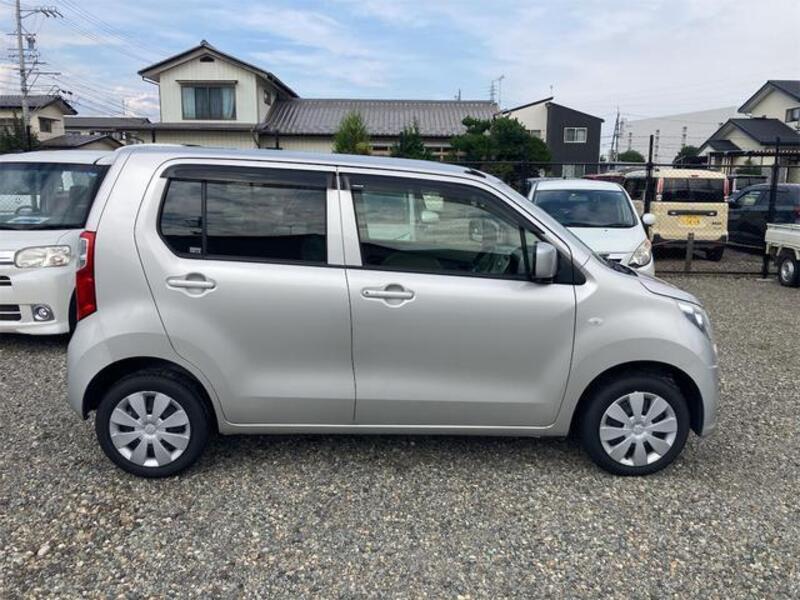 WAGON R