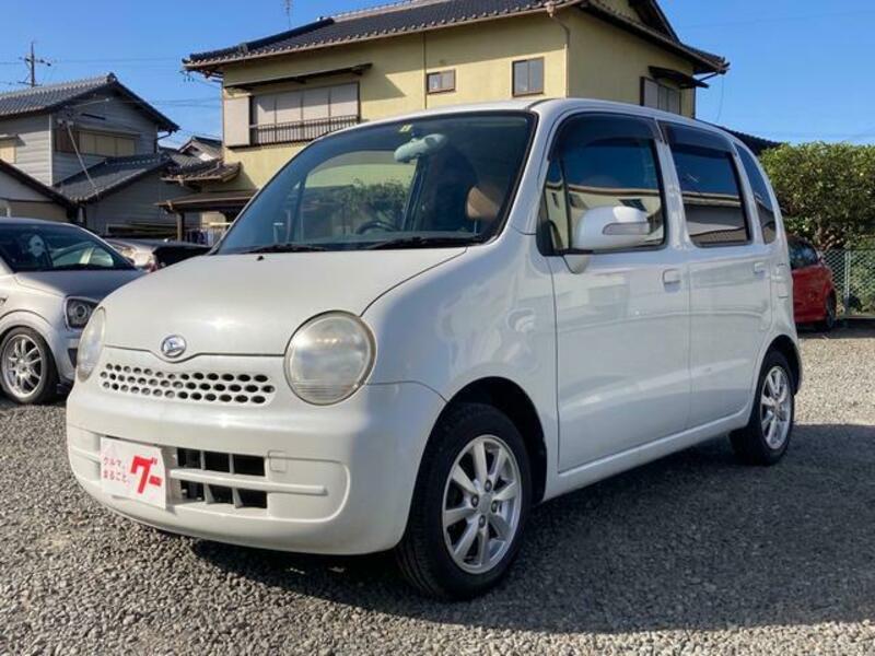 DAIHATSU MOVE LATTE
