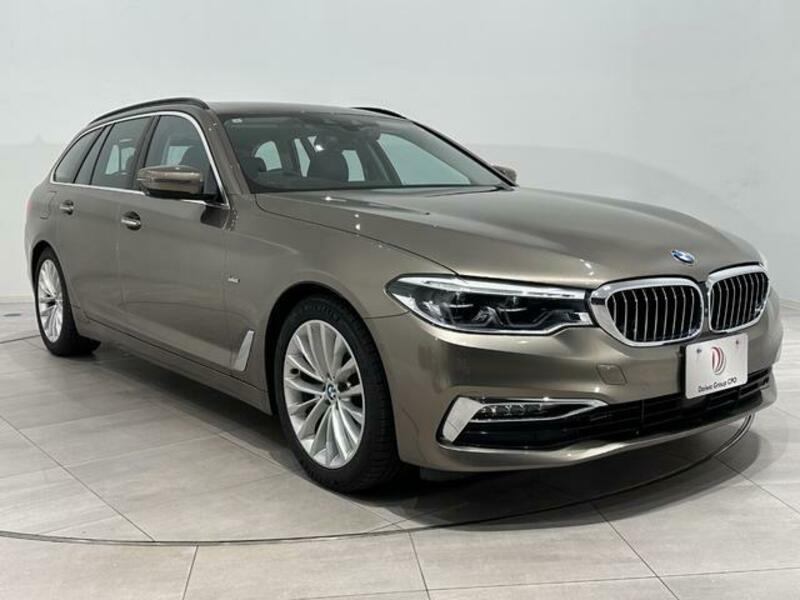 BMW 5 SERIES