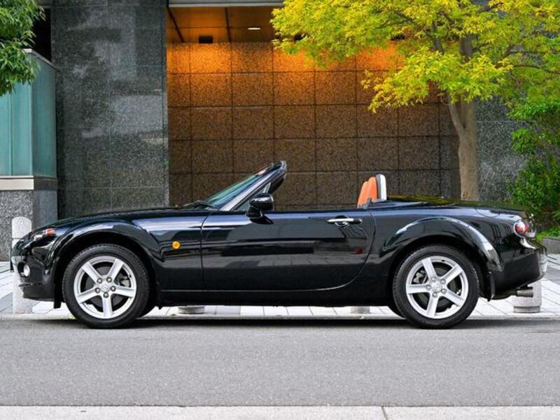 ROADSTER