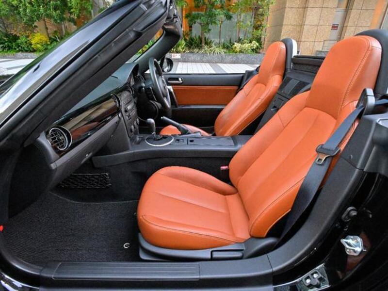 ROADSTER