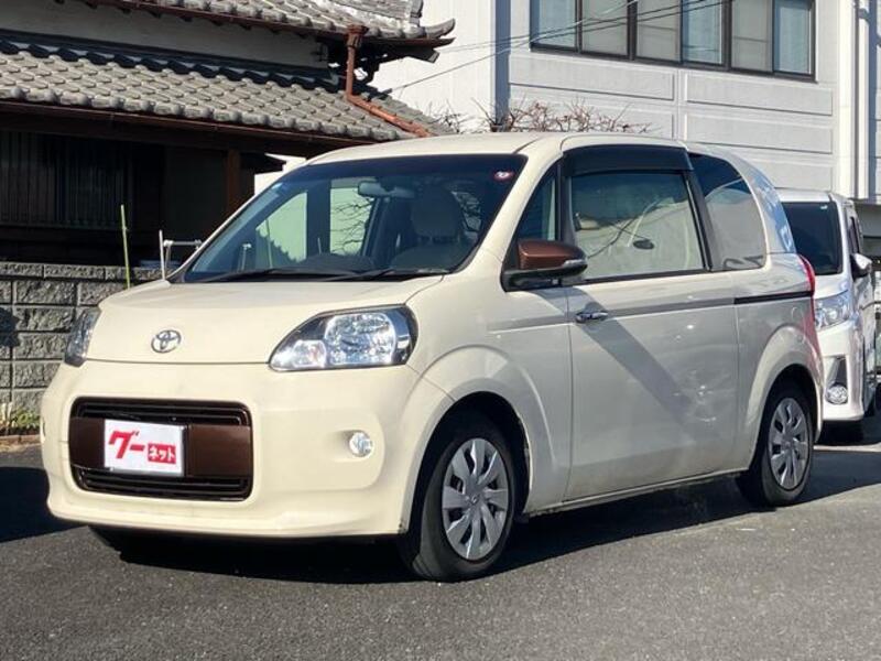 TOYOTA PORTE