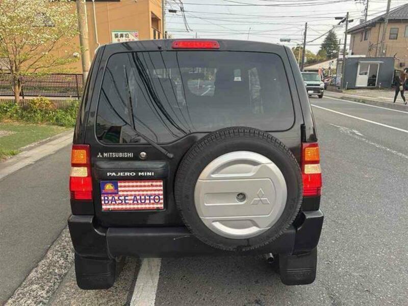 PAJERO MINI