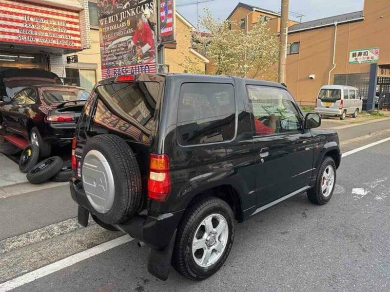 PAJERO MINI
