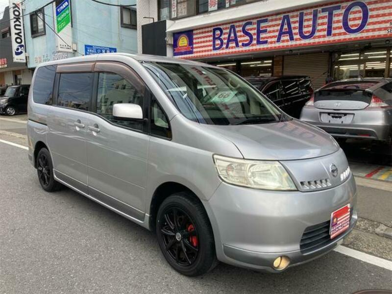 NISSAN SERENA