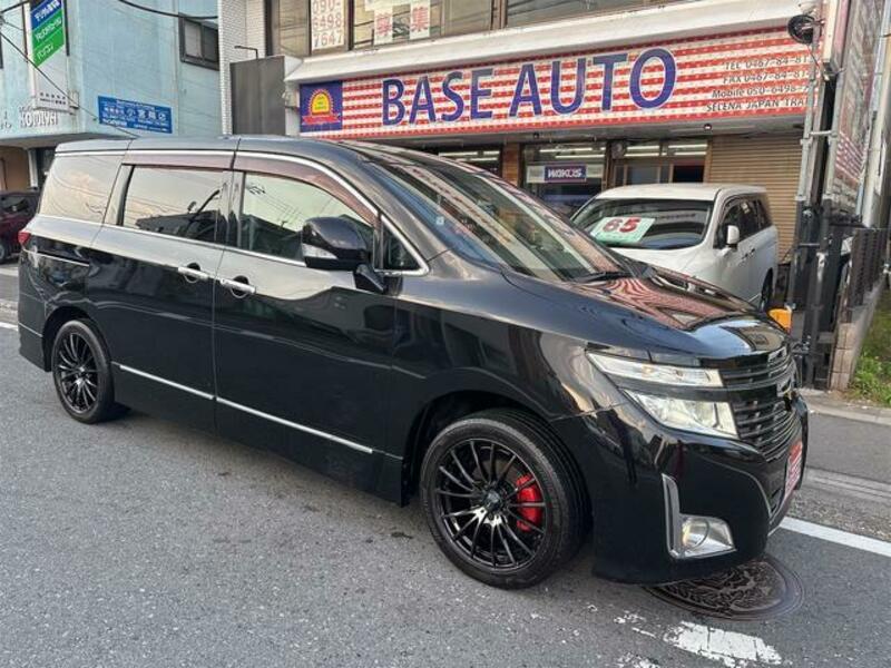 NISSAN ELGRAND