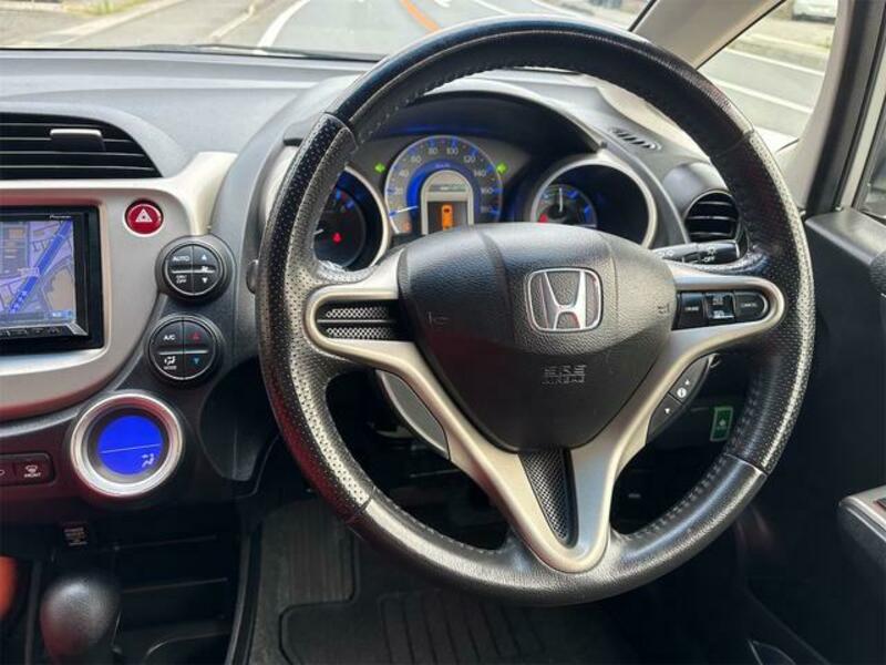 FIT HYBRID