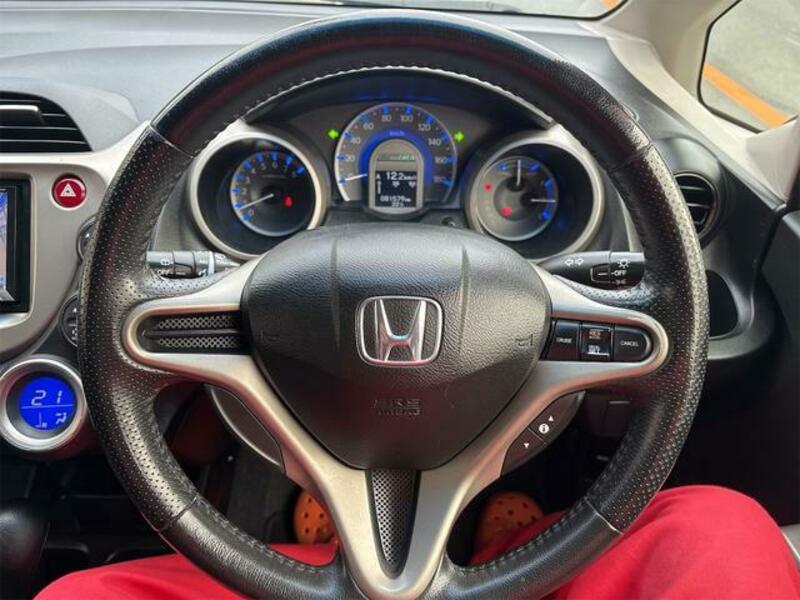 FIT HYBRID