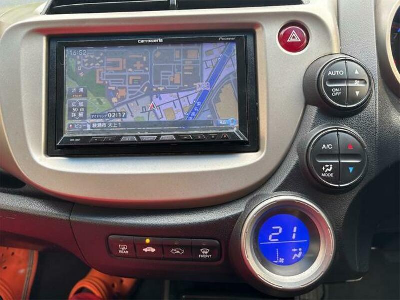 FIT HYBRID