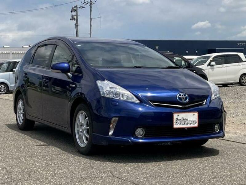 PRIUS ALPHA