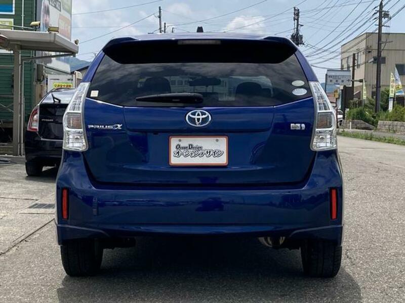 PRIUS ALPHA