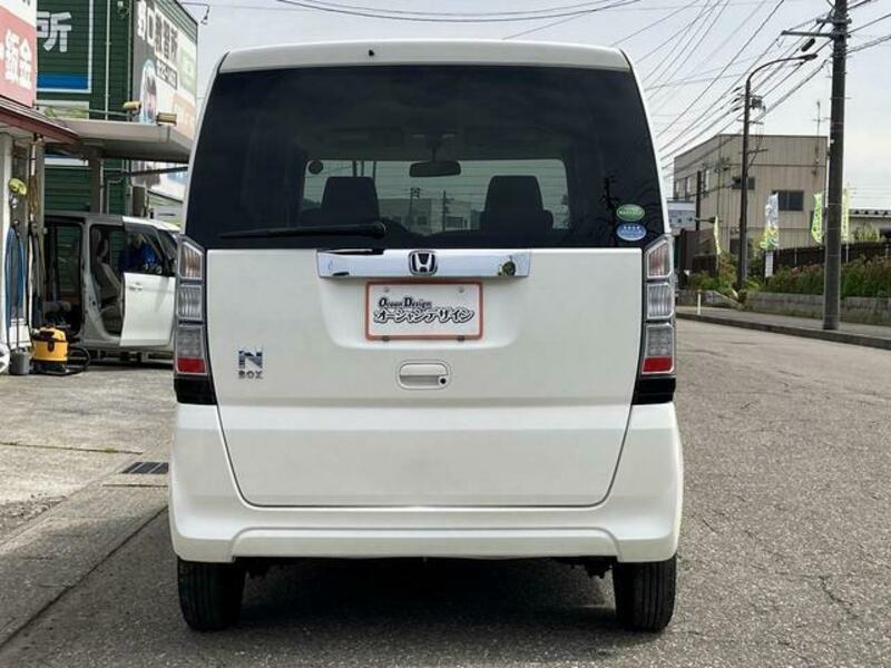 N BOX